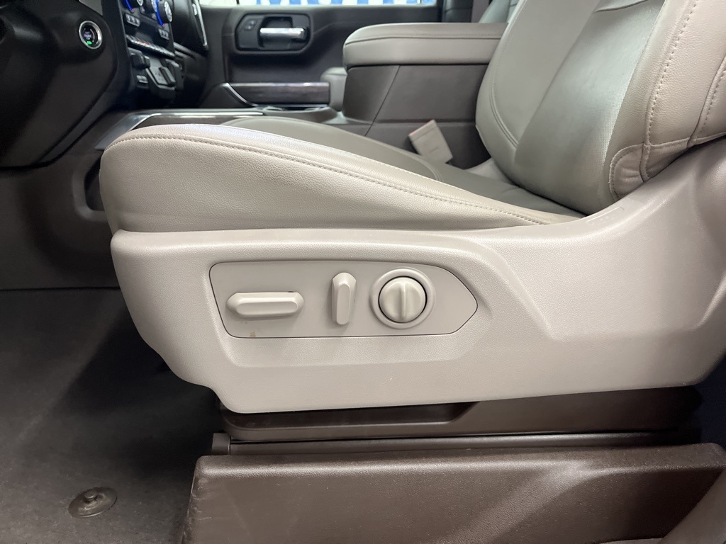Chevrolet Silverado 1500 4WD Crew Cab 147" LTZ 2021