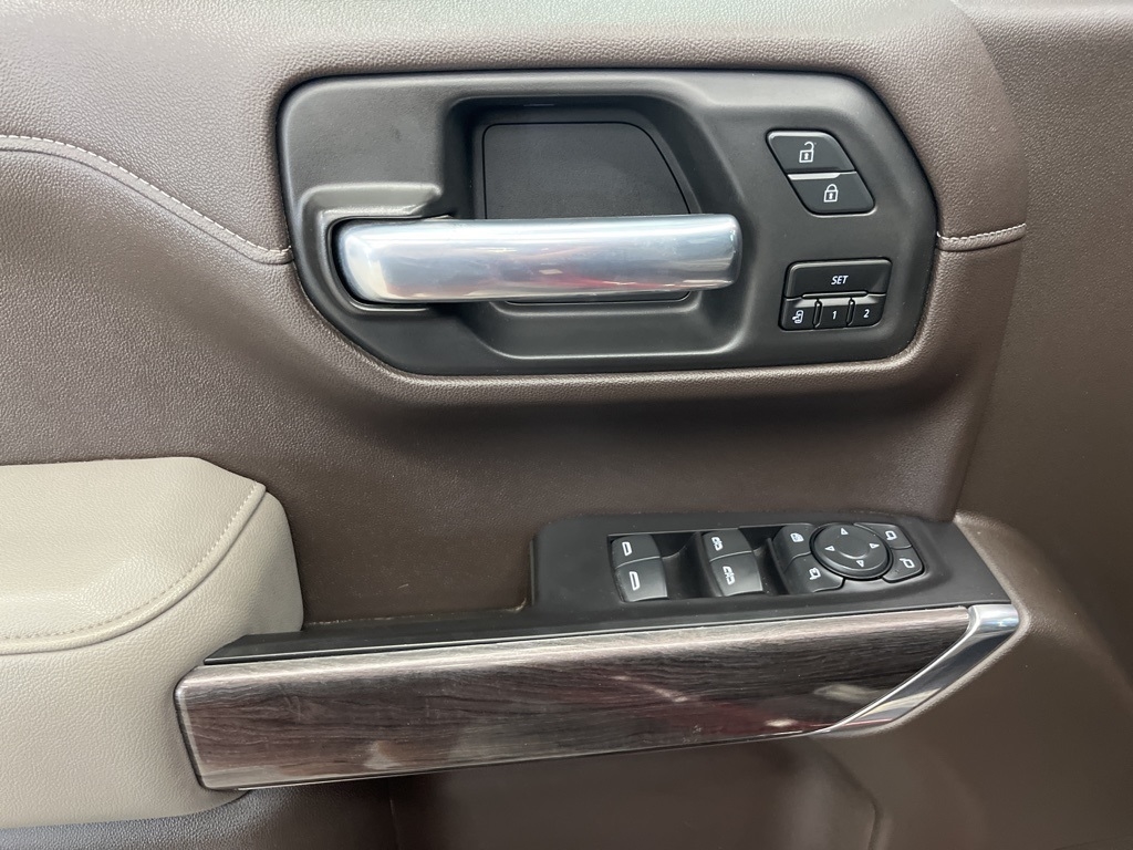 Chevrolet Silverado 1500 4WD Crew Cab 147" LTZ 2021
