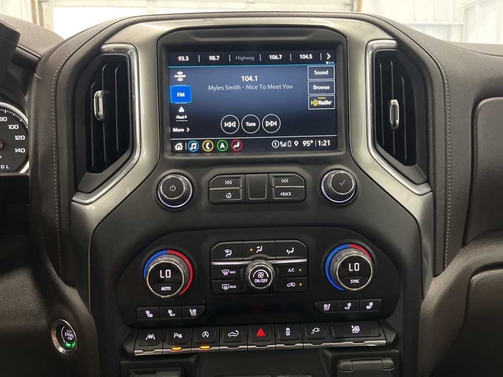 Chevrolet Silverado 1500 4WD Crew Cab 147" LTZ 2021