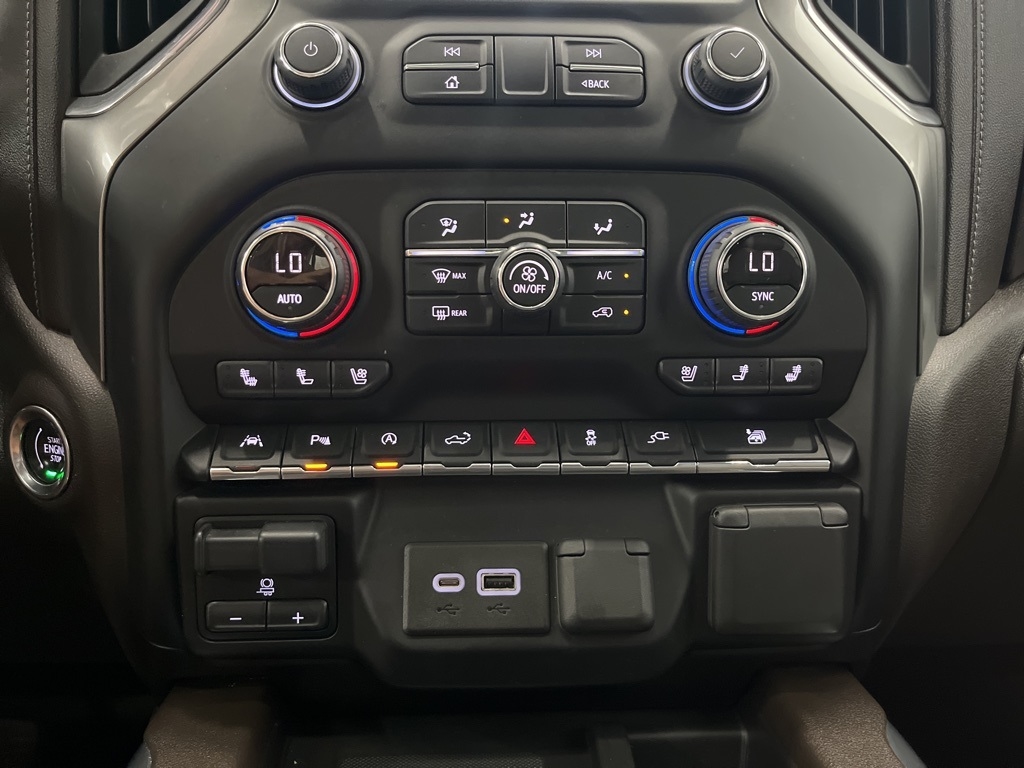 Chevrolet Silverado 1500 4WD Crew Cab 147" LTZ 2021