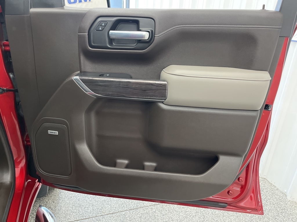 Chevrolet Silverado 1500 4WD Crew Cab 147" LTZ 2021