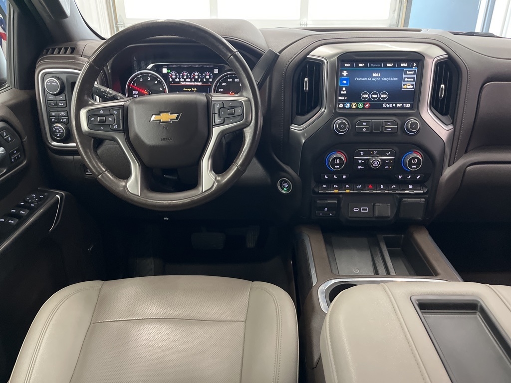 Chevrolet Silverado 1500 4WD Crew Cab 147" LTZ 2021