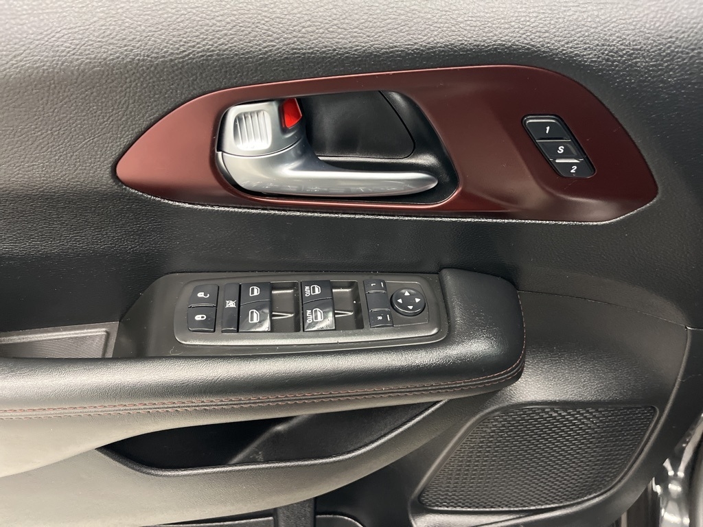 Chrysler Pacifica Touring L 35th Anniversary FWD *Ltd Avail* 2020