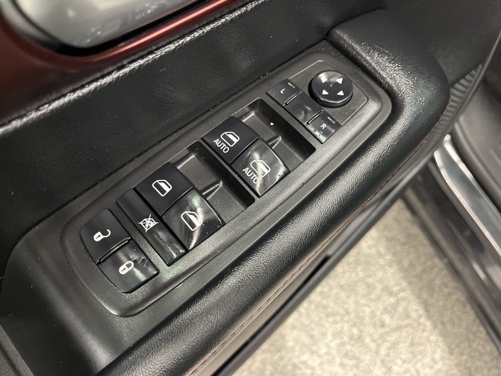Chrysler Pacifica Touring L 35th Anniversary FWD *Ltd Avail* 2020