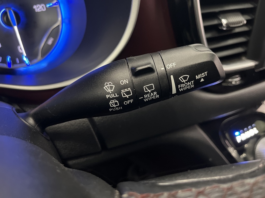 Chrysler Pacifica Touring L 35th Anniversary FWD *Ltd Avail* 2020