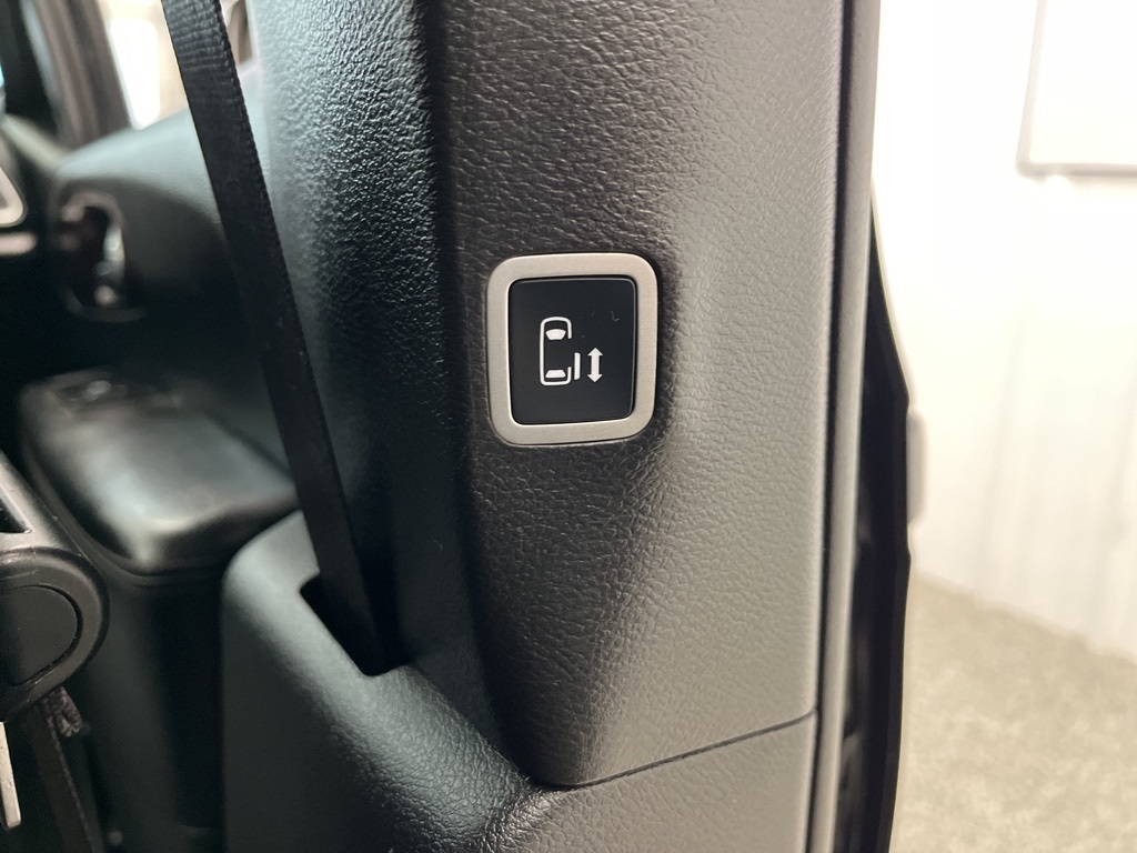 Chrysler Pacifica Touring L 35th Anniversary FWD *Ltd Avail* 2020