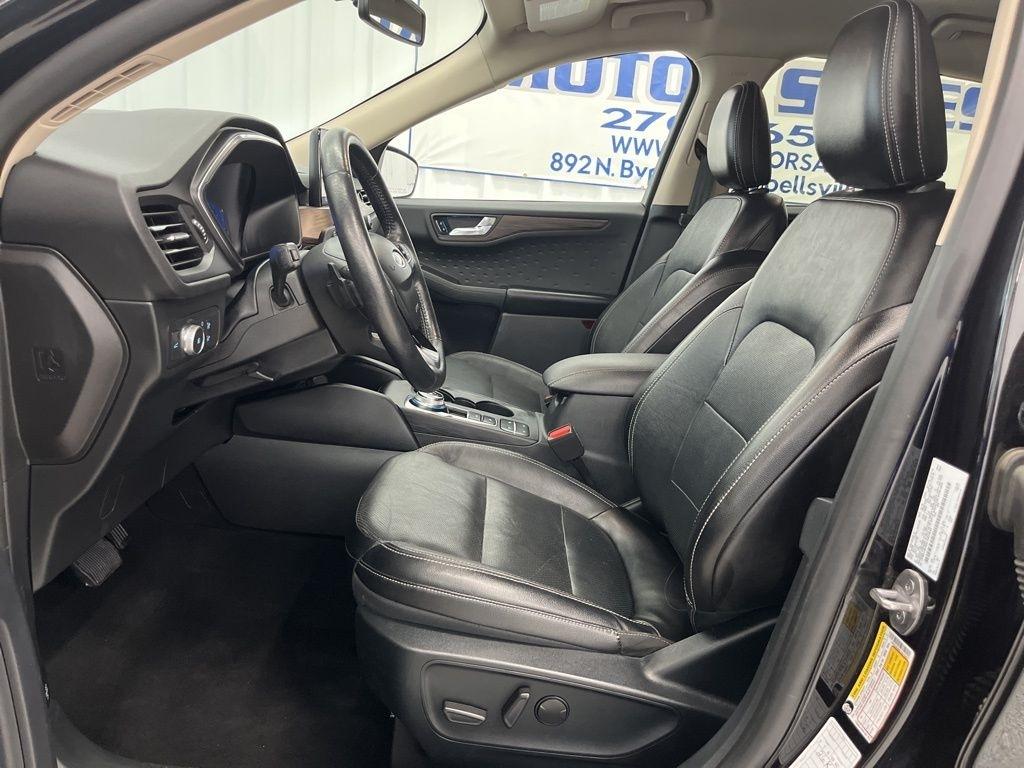 Ford Escape Titanium AWD 2020