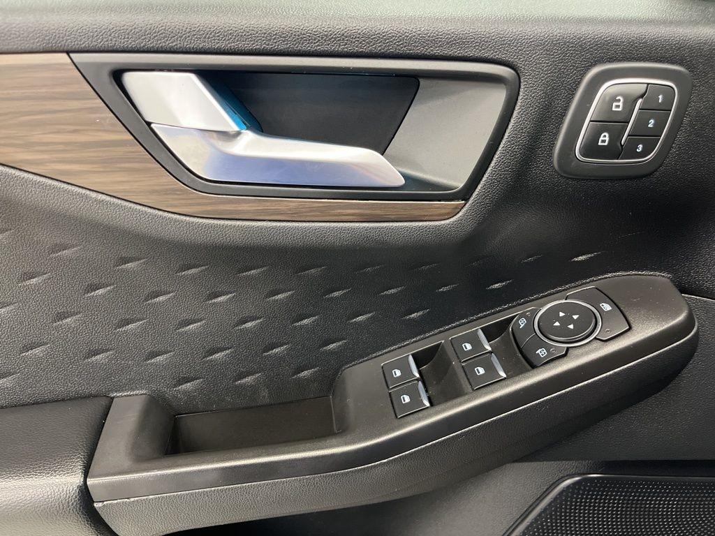 Ford Escape Titanium AWD 2020