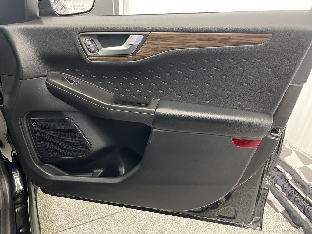 Ford Escape Titanium AWD 2020