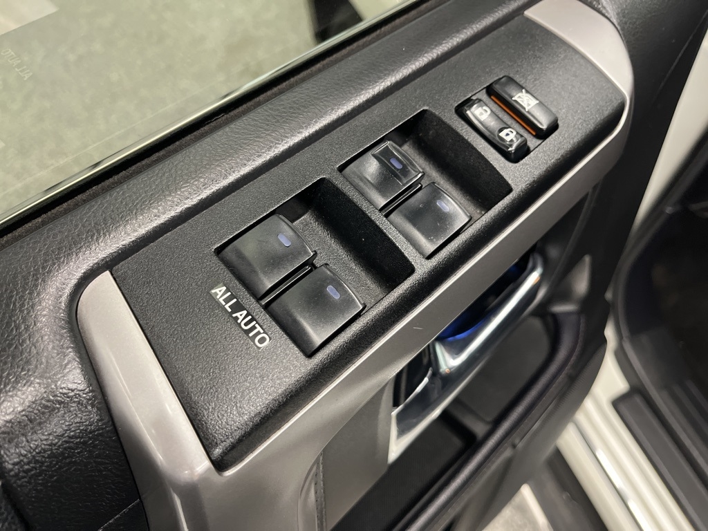 Toyota 4Runner Limited 4WD (Natl) 2022