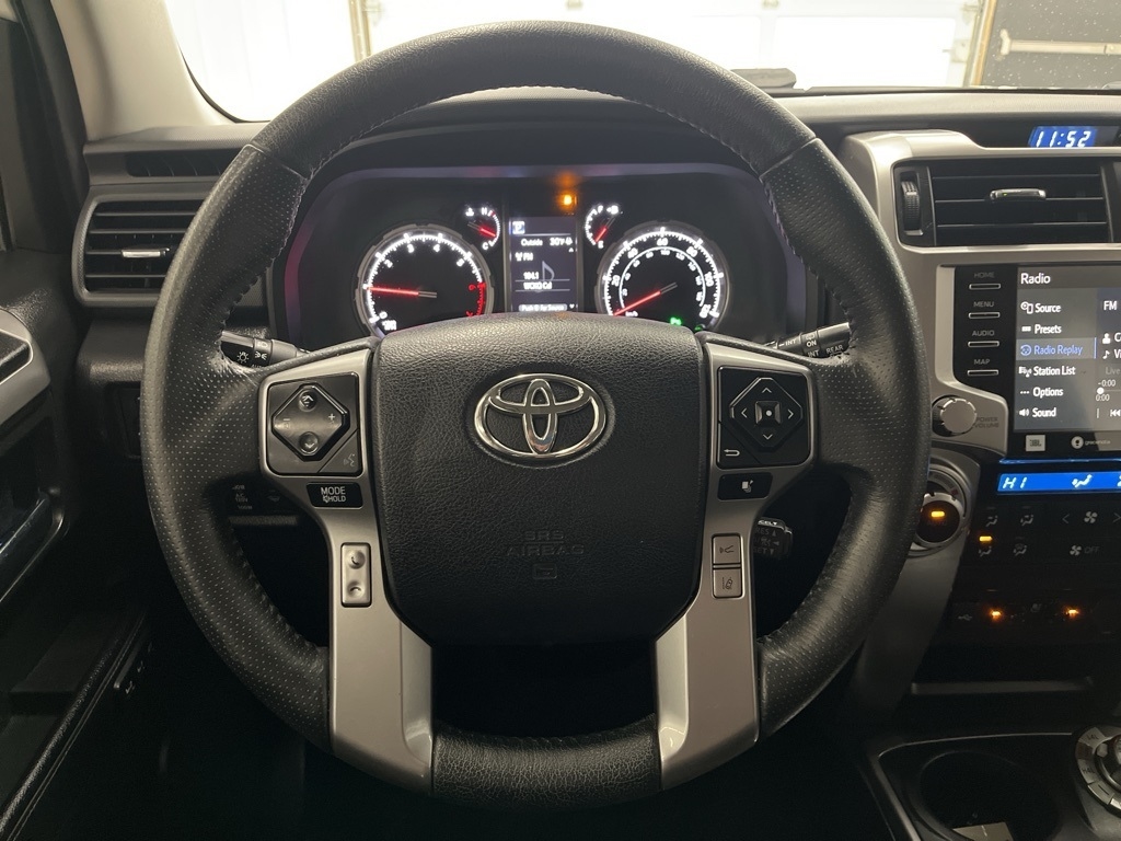 Toyota 4Runner Limited 4WD (Natl) 2022