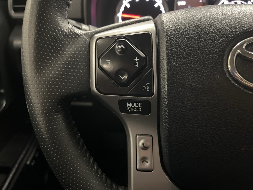 Toyota 4Runner Limited 4WD (Natl) 2022