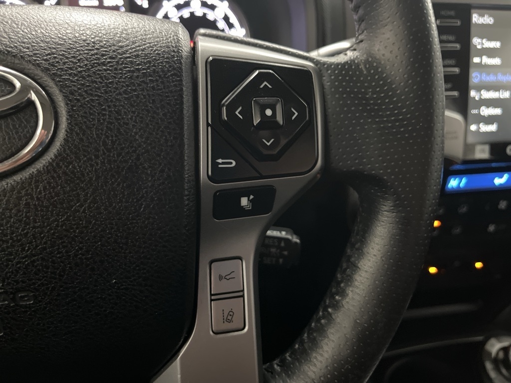 Toyota 4Runner Limited 4WD (Natl) 2022