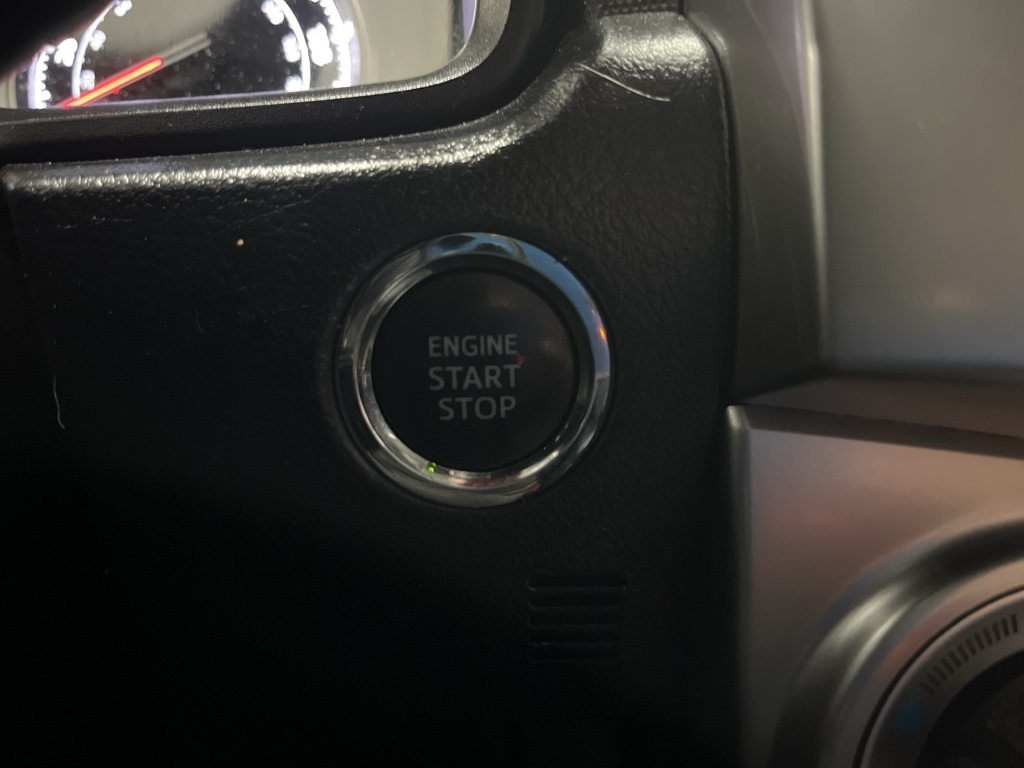 Toyota 4Runner Limited 4WD (Natl) 2022