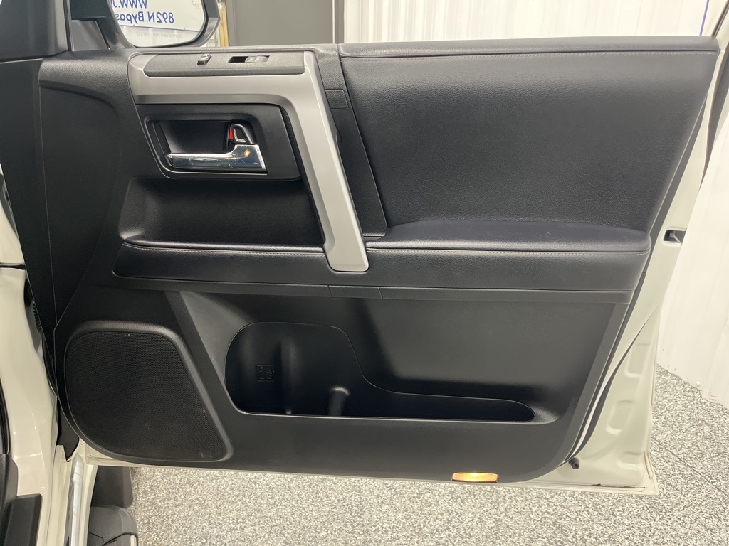 Toyota 4Runner Limited 4WD (Natl) 2022