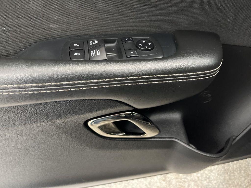 Dodge Challenger SRT Hellcat RWD 2019