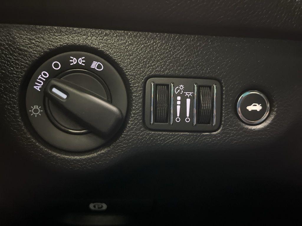 Dodge Challenger SRT Hellcat RWD 2019