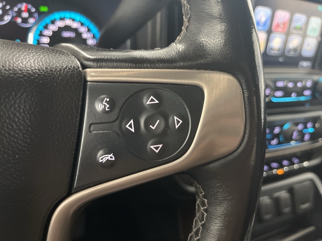 GMC Sierra 1500 4WD Crew Cab 143.5" Denali 2017