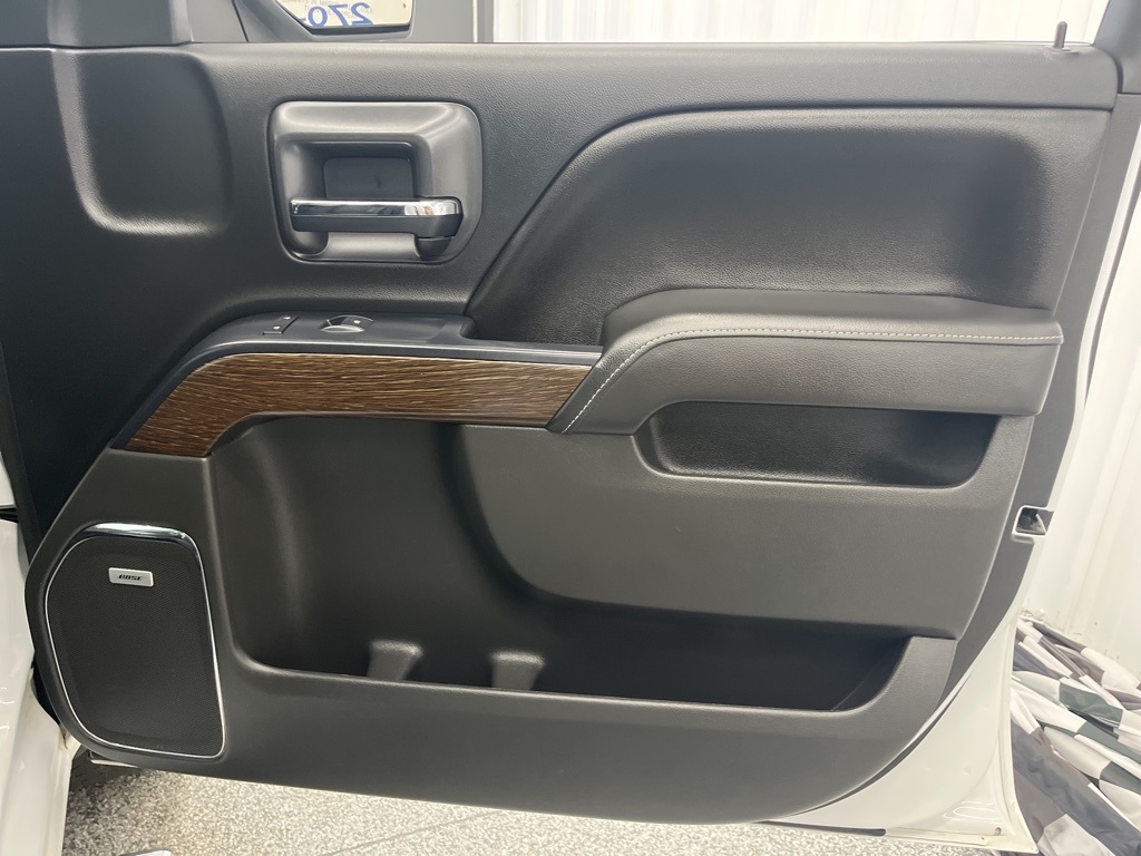 GMC Sierra 1500 4WD Crew Cab 143.5" Denali 2017