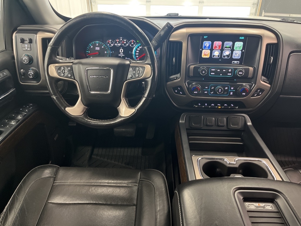 GMC Sierra 1500 4WD Crew Cab 143.5" Denali 2017