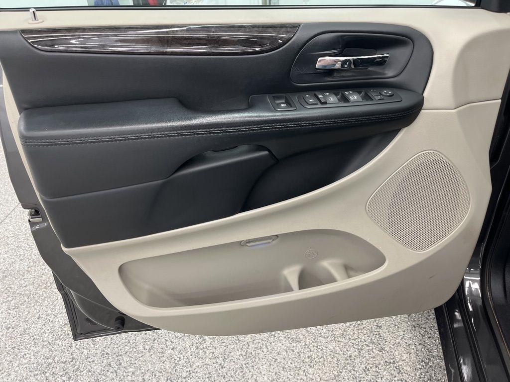 Dodge Grand Caravan 4dr Wgn SXT 2016