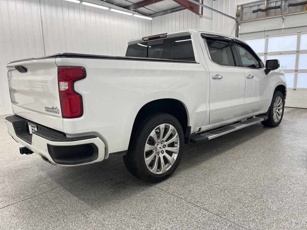 Chevrolet Silverado 1500 4WD Crew Cab 147" High Country 2021