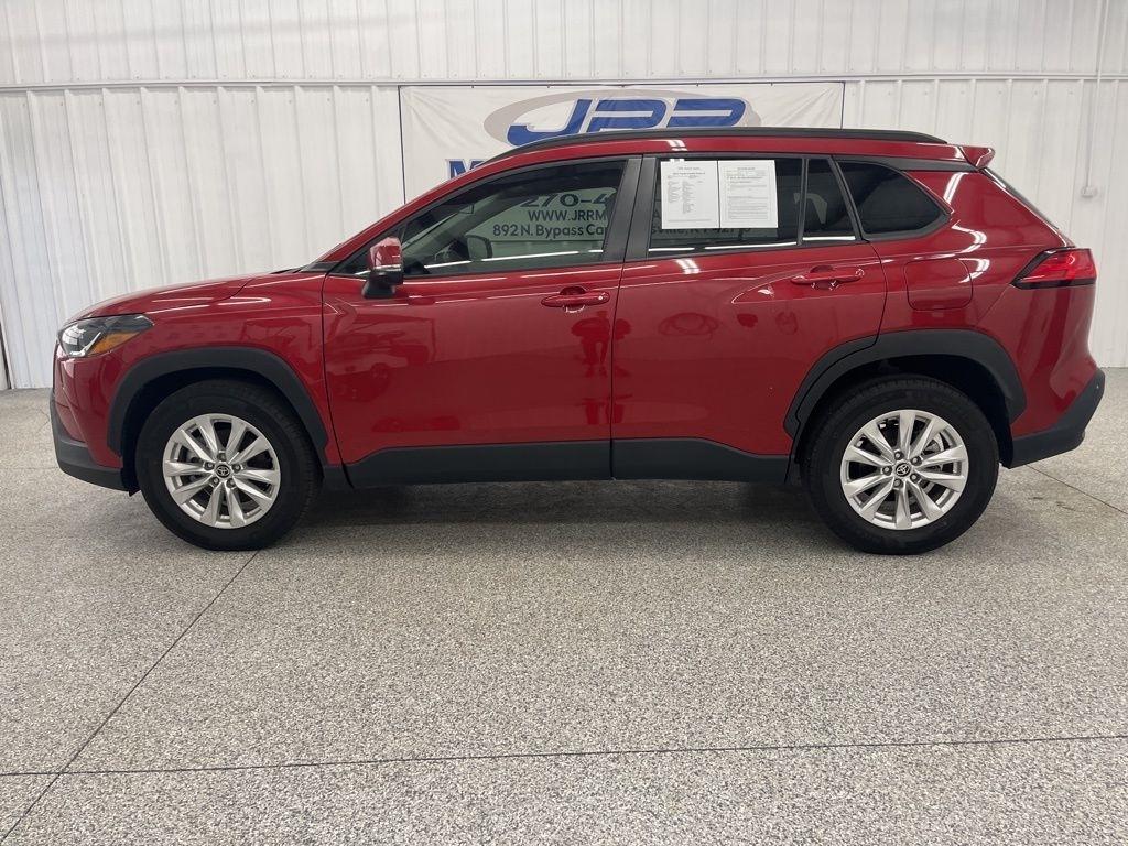 Toyota Corolla Cross LE 2WD (Natl) 2023