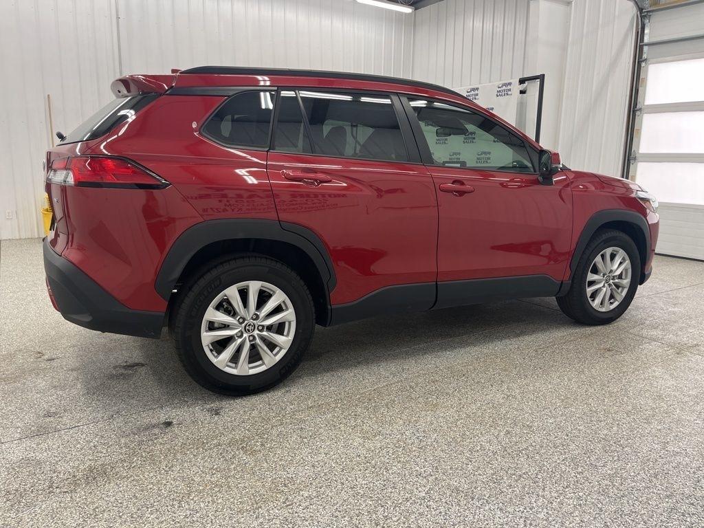 Toyota Corolla Cross LE 2WD (Natl) 2023