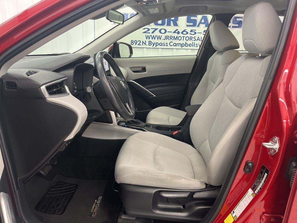 Toyota Corolla Cross LE 2WD (Natl) 2023