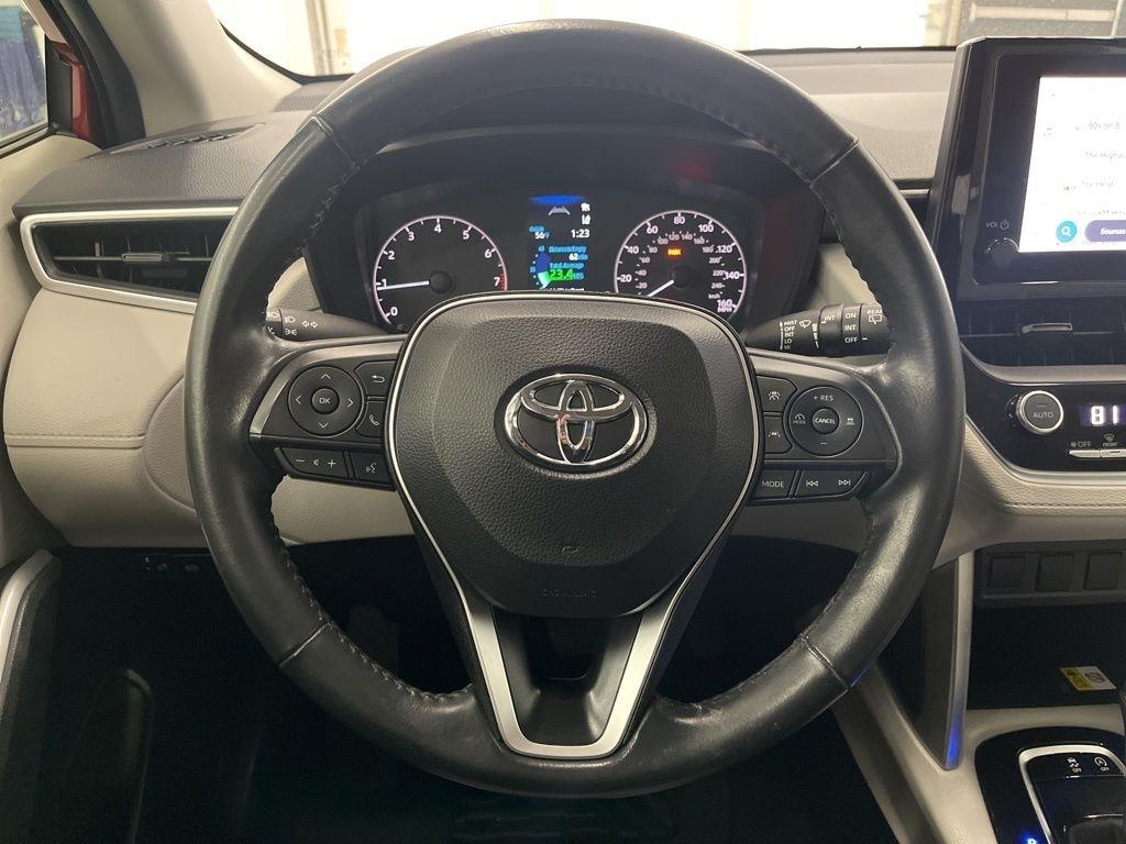 Toyota Corolla Cross LE 2WD (Natl) 2023