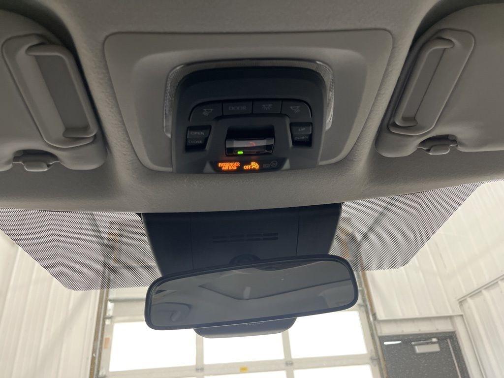 Toyota Corolla Cross LE 2WD (Natl) 2023