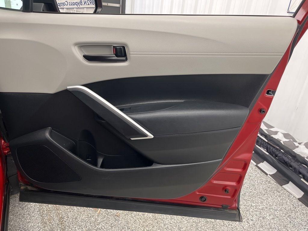 Toyota Corolla Cross LE 2WD (Natl) 2023