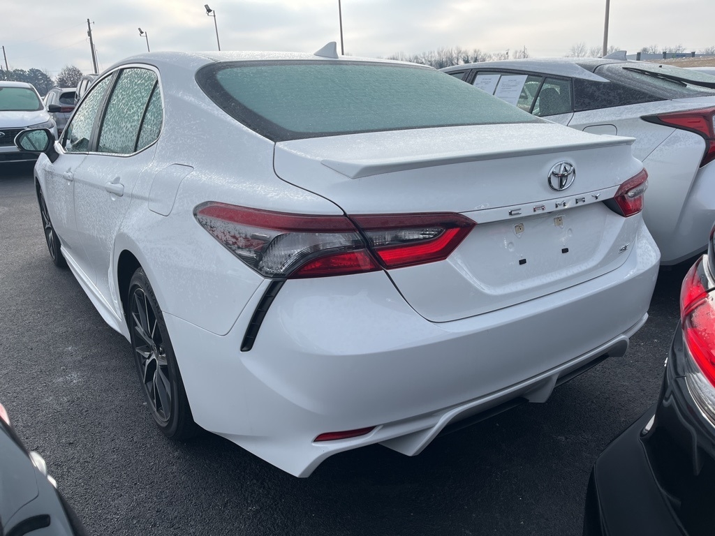 Toyota Camry SE Auto (Natl) 2024