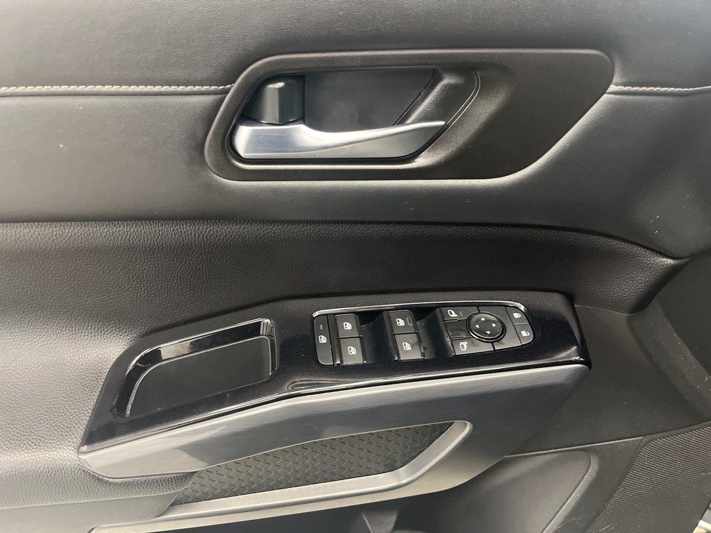 Nissan Pathfinder SL 4WD 2024