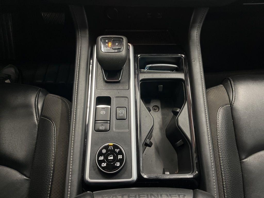 Nissan Pathfinder SL 4WD 2024