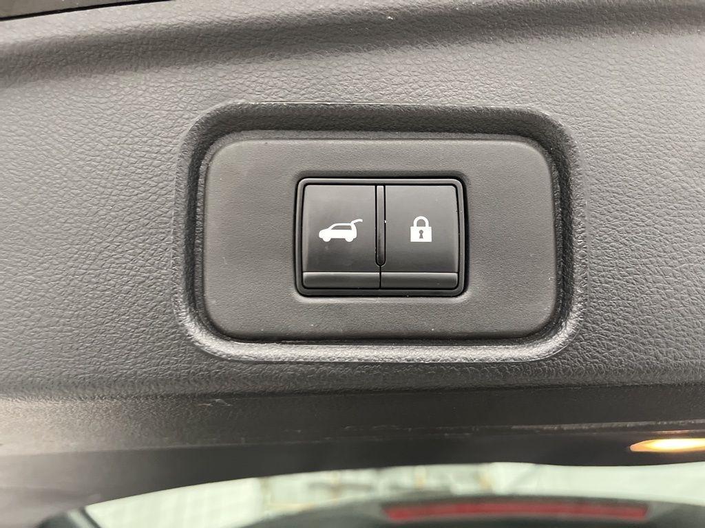 Nissan Pathfinder SL 4WD 2024