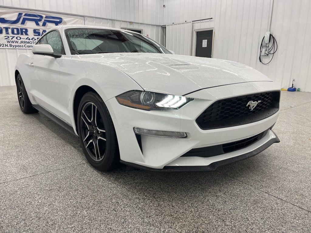 Ford Mustang EcoBoost Fastback 2023