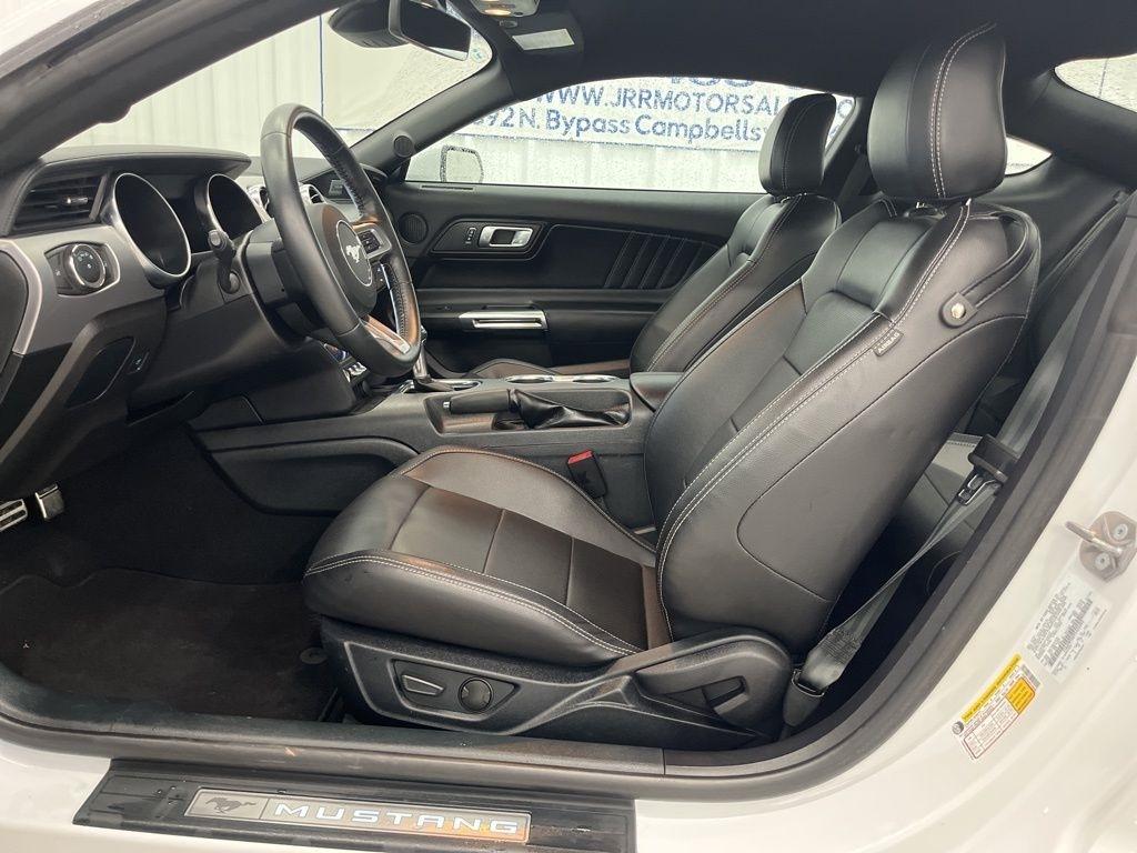 Ford Mustang EcoBoost Fastback 2023