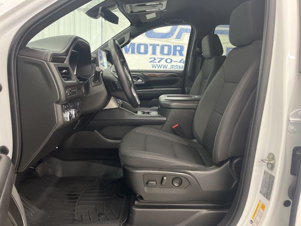 GMC Yukon XL 4WD 4dr SLE 2022