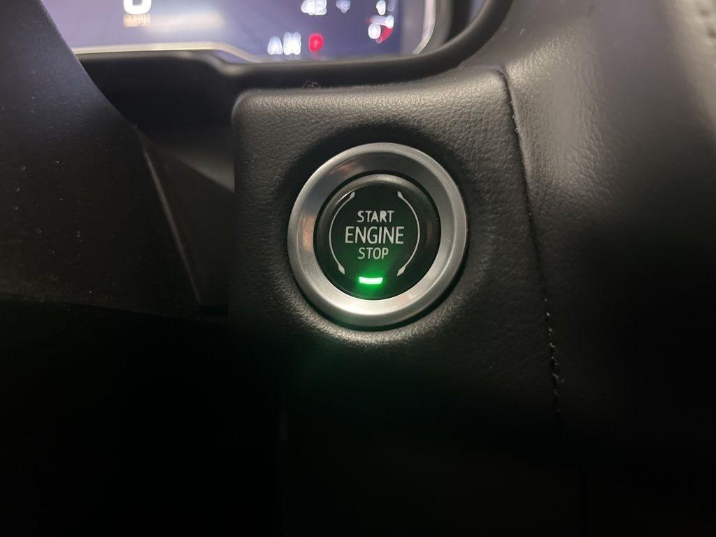 GMC Yukon XL 4WD 4dr SLE 2022