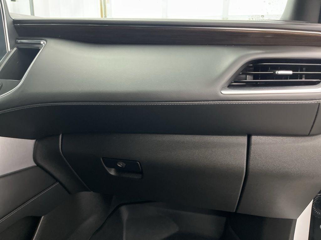 GMC Yukon XL 4WD 4dr SLE 2022