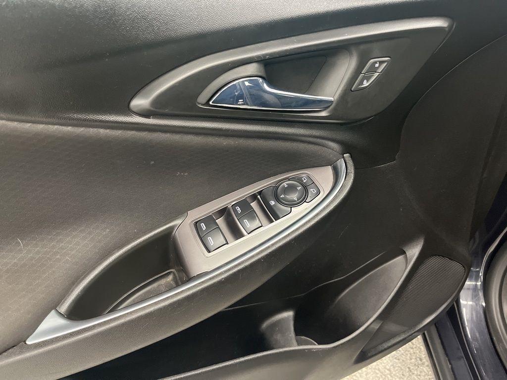 Chevrolet Malibu 4dr Sdn LT 2022