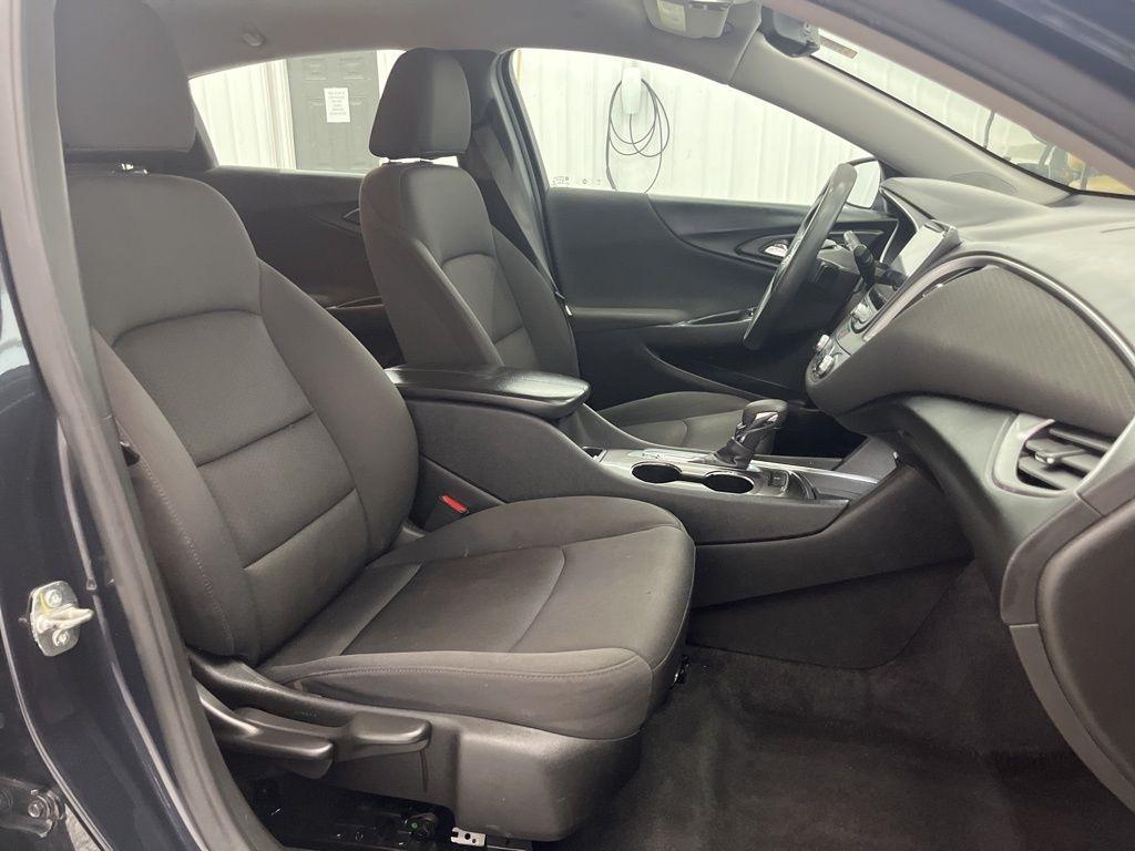 Chevrolet Malibu 4dr Sdn LT 2022