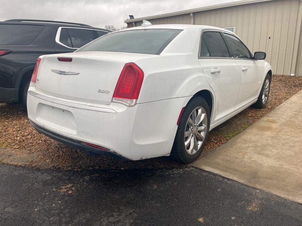 Chrysler 300 Touring AWD 2022