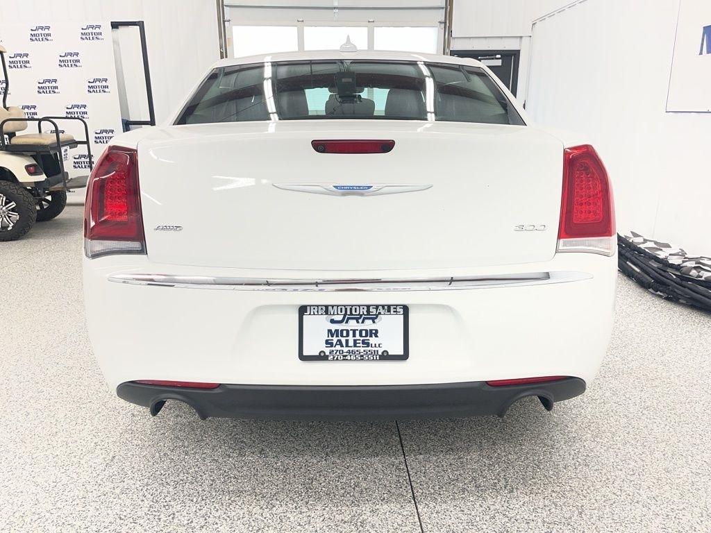 Chrysler 300 Touring AWD 2022