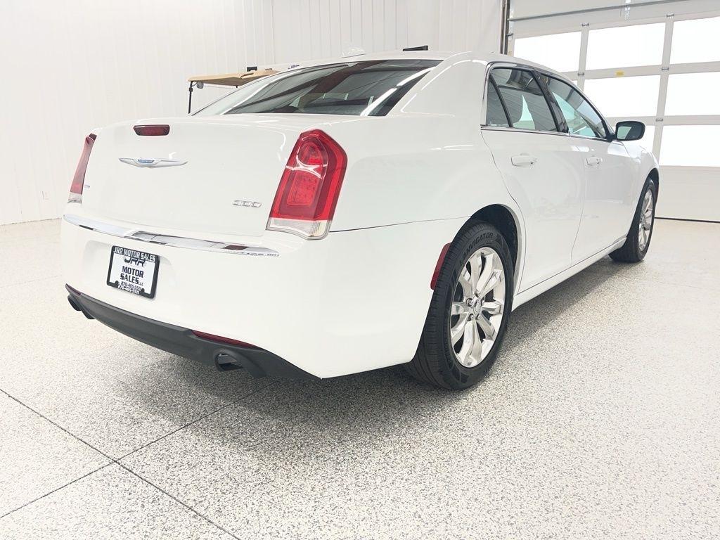 Chrysler 300 Touring AWD 2022