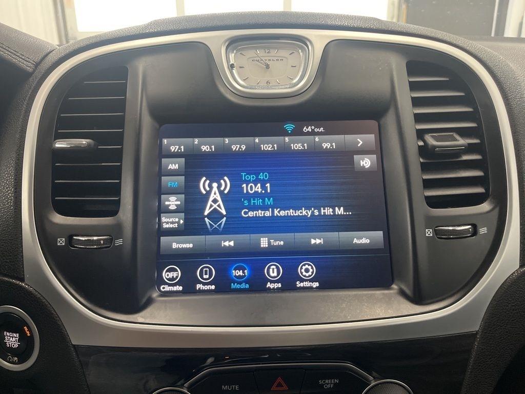 Chrysler 300 Touring AWD 2022