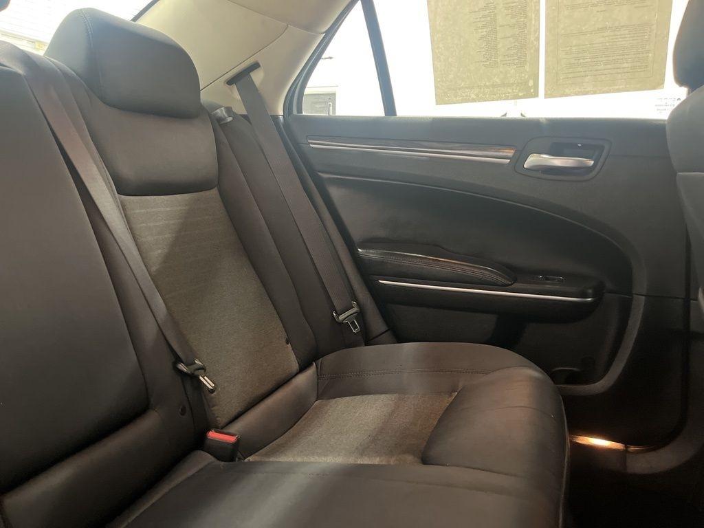 Chrysler 300 Touring AWD 2022