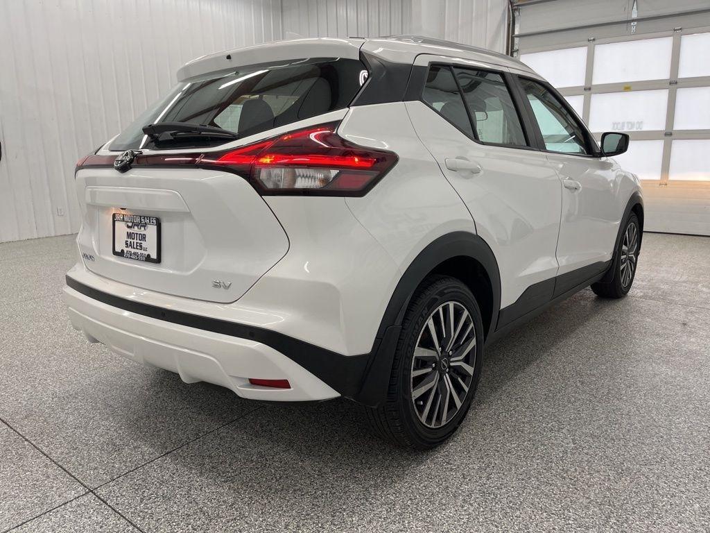 Nissan Kicks SV FWD 2022