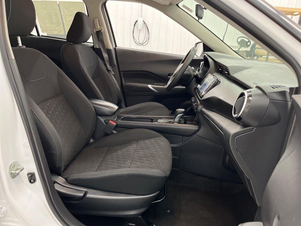 Nissan Kicks SV FWD 2022